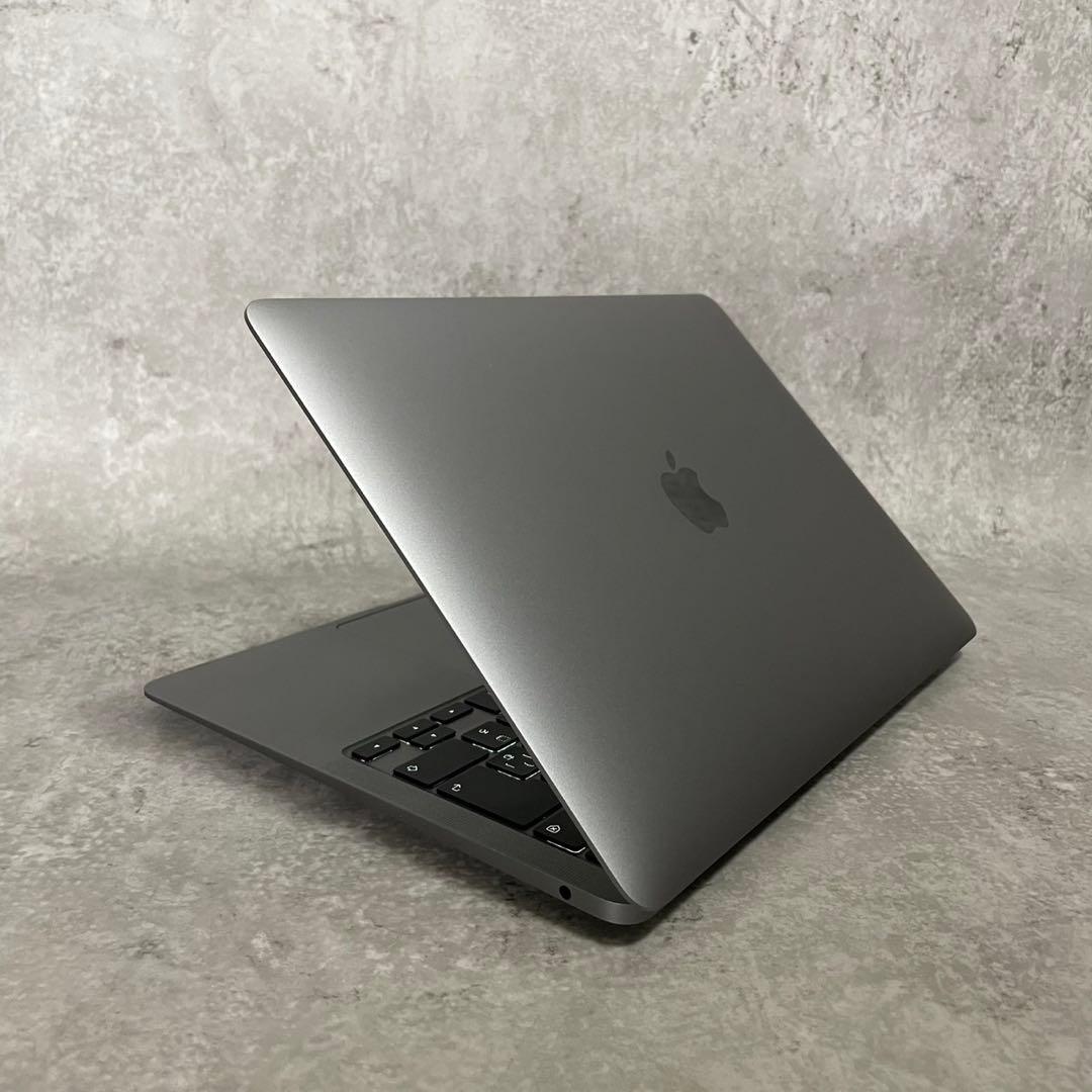 【美品】MacBook Air 13インチ i3 8GB