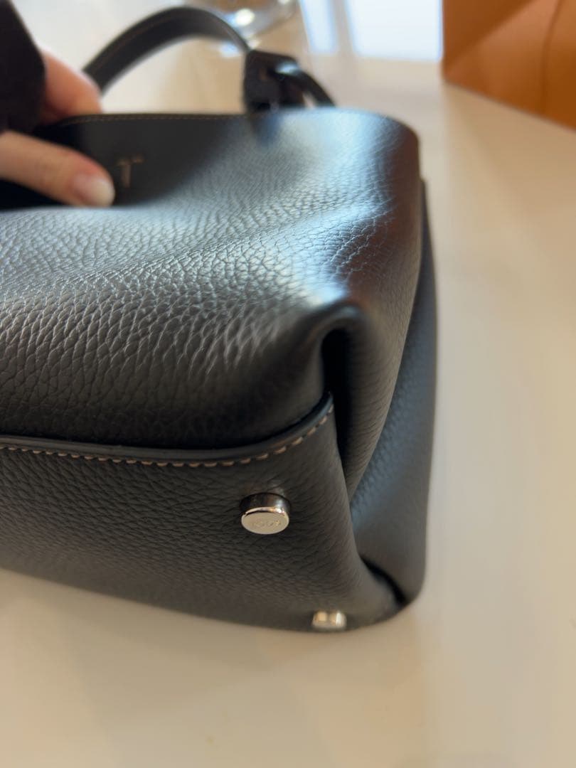 トッズ　タイムレス　ショルダーバッグ　ハンドバッグ　黒