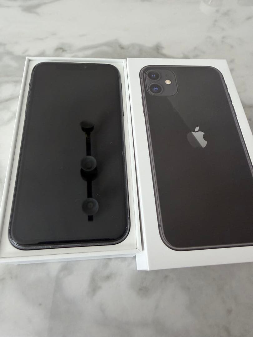 Apple iPhone 11 128GB ブラック 本体 箱、充電器付き