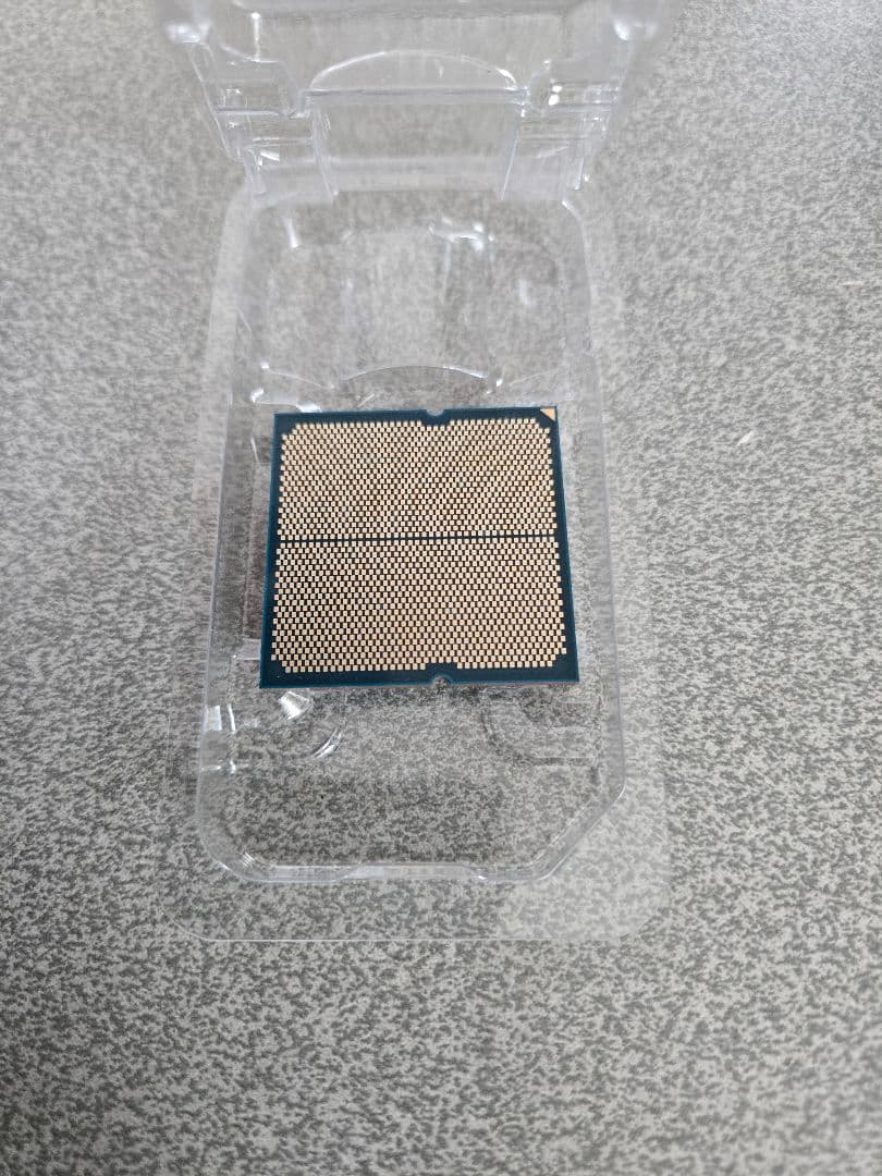 AMD Ryzen 7 9800X3D CPU　パルク品