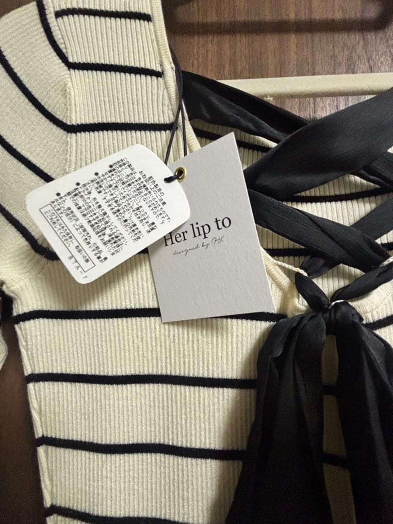 今週まで！新品未使用　Her lip to ストライプニットワンピース