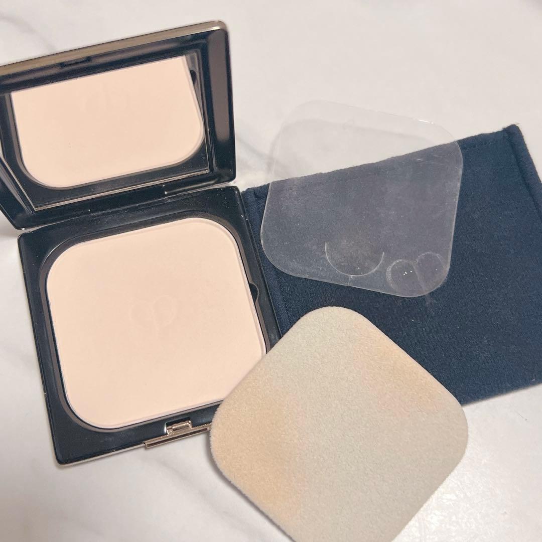 クレドポーボーテ プードルコンパクトエサンシエルｎ（エレガントスリム）