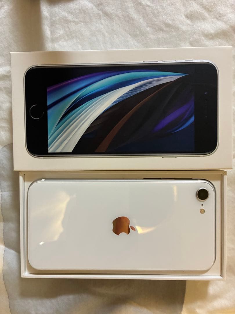Apple iPhoneSE2（第2世代）本体 ホワイト