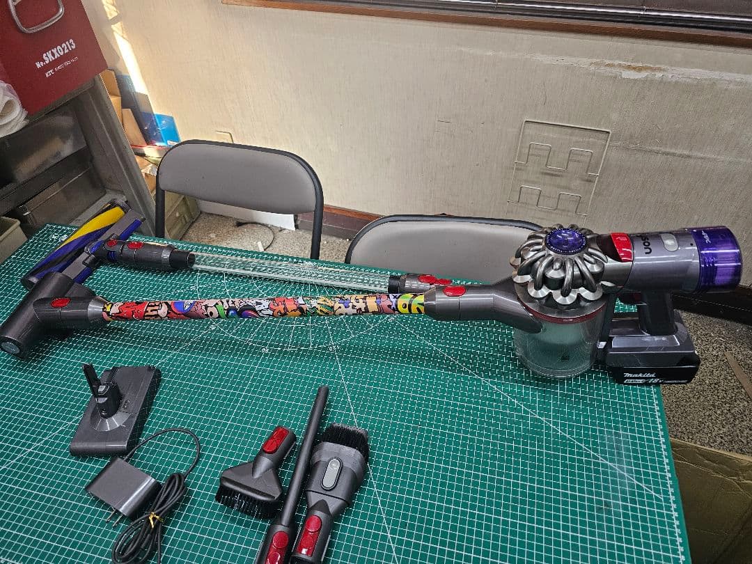 ダイソン V8 SV10K純正バッテリー+マキタバッテリ仕様 スケルトンパイプ