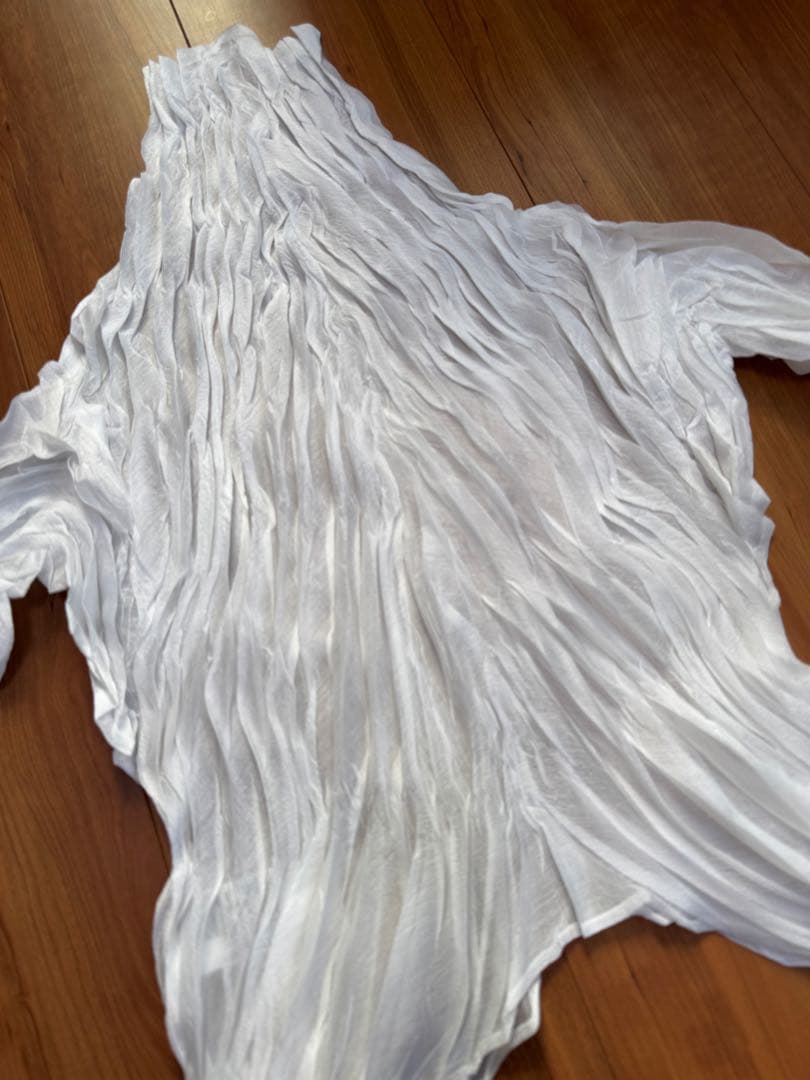 タイムセール ~21日 美品PLEATS PLEASE ホワイト トップス