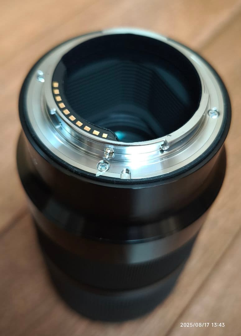 SIGMA 70mm f2.8 DG MACRO 49ミリ径　ソニーEマウント用