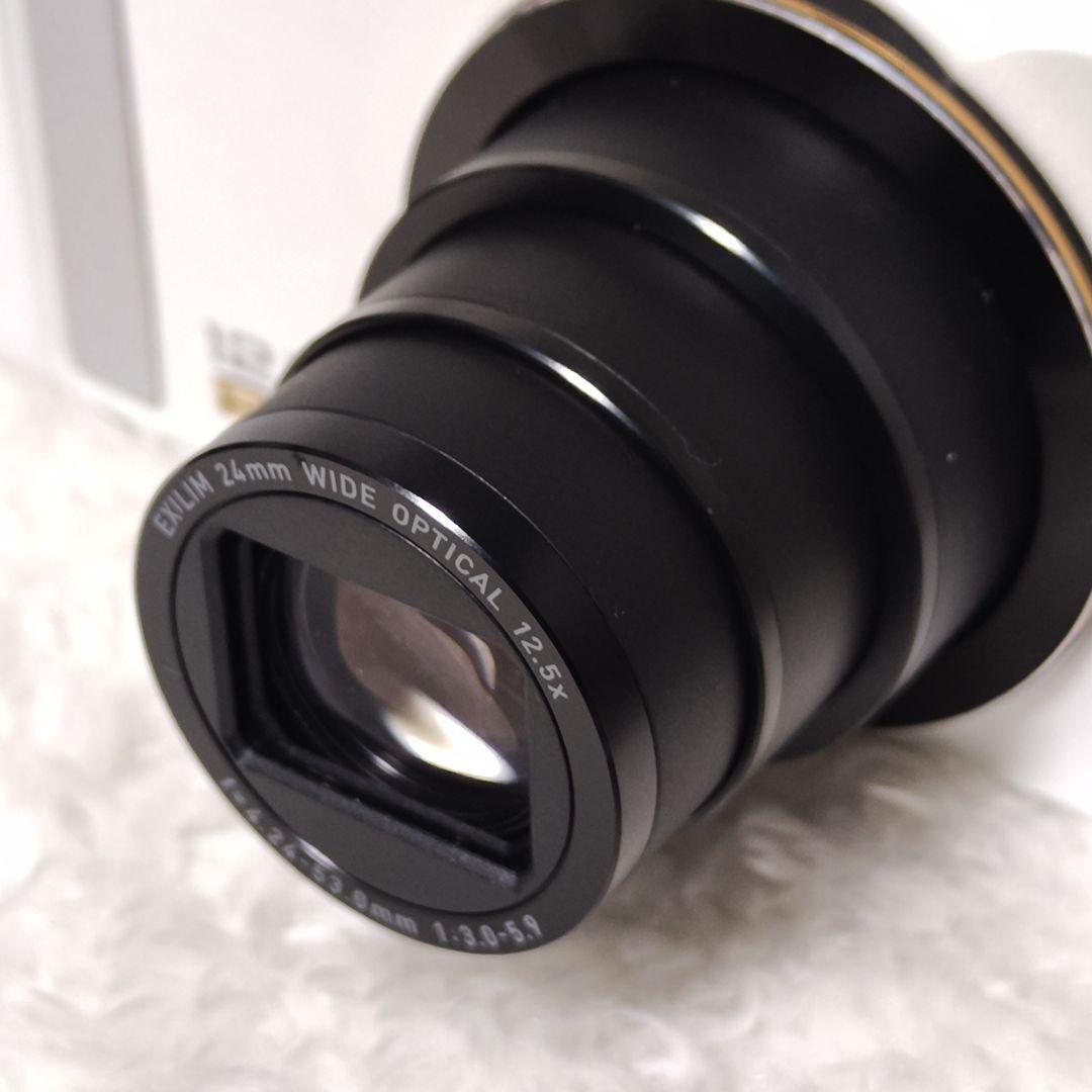 美品✨ CASIO EXILIM EX-ZR200 ホワイト バッテリー 充電器