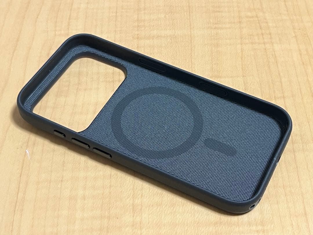 【リ】iPhone 17 Proテックウ ーブンケース ブラック