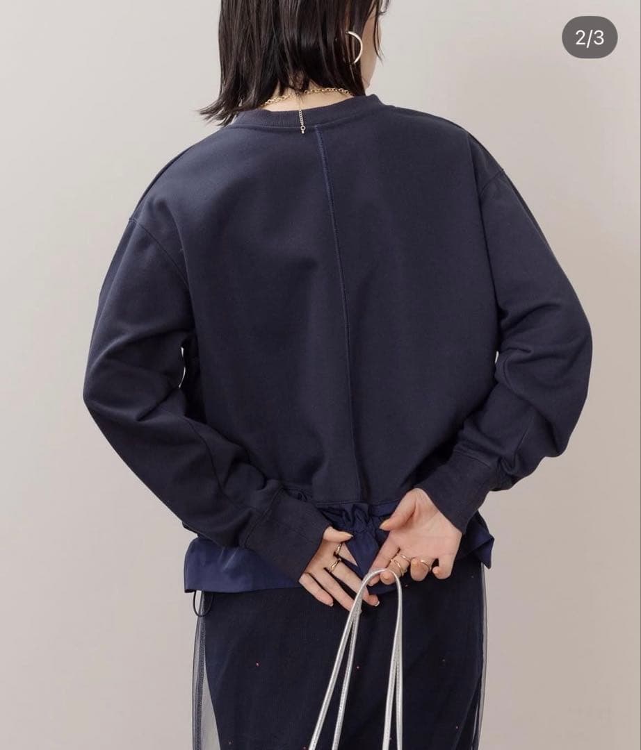 Eimee Law エイミーロウ　テキストエンブロ裏毛プルオーバー　トップス