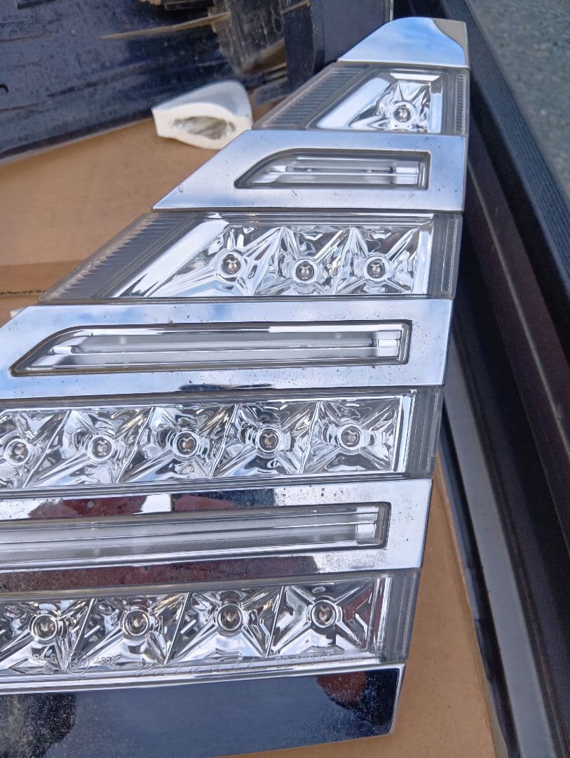 20アルファード ヴェルファイア ヴァレンティ テールランプ