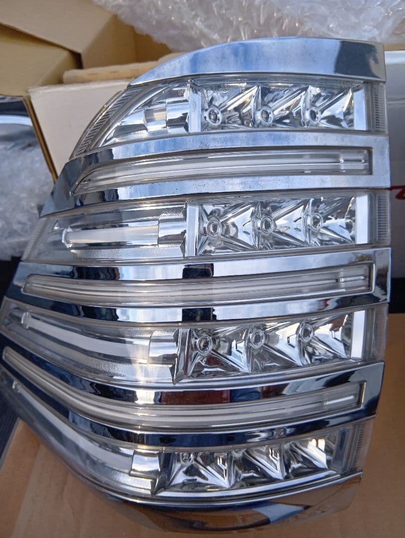 20アルファード ヴェルファイア ヴァレンティ テールランプ