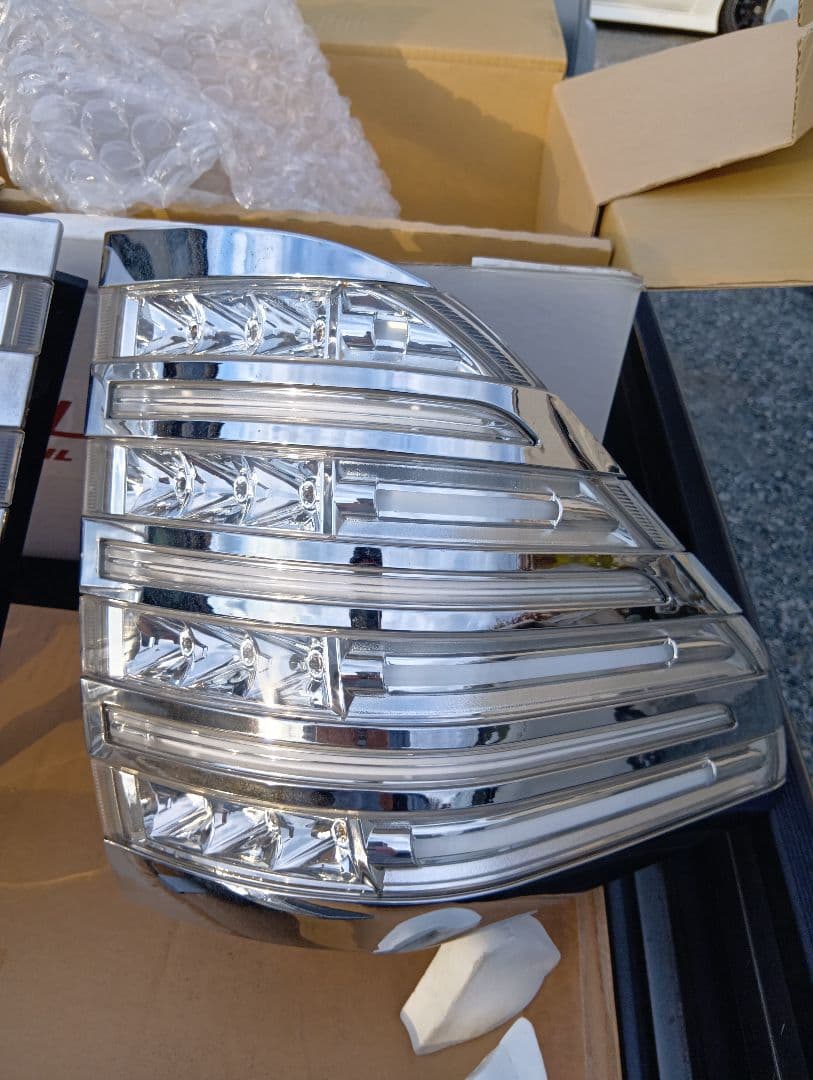 20アルファード ヴェルファイア ヴァレンティ テールランプ