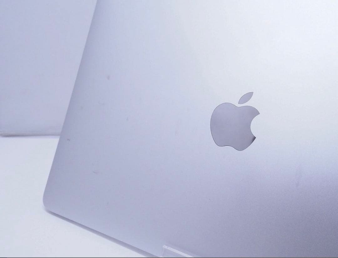 MacBook シルバー 本体