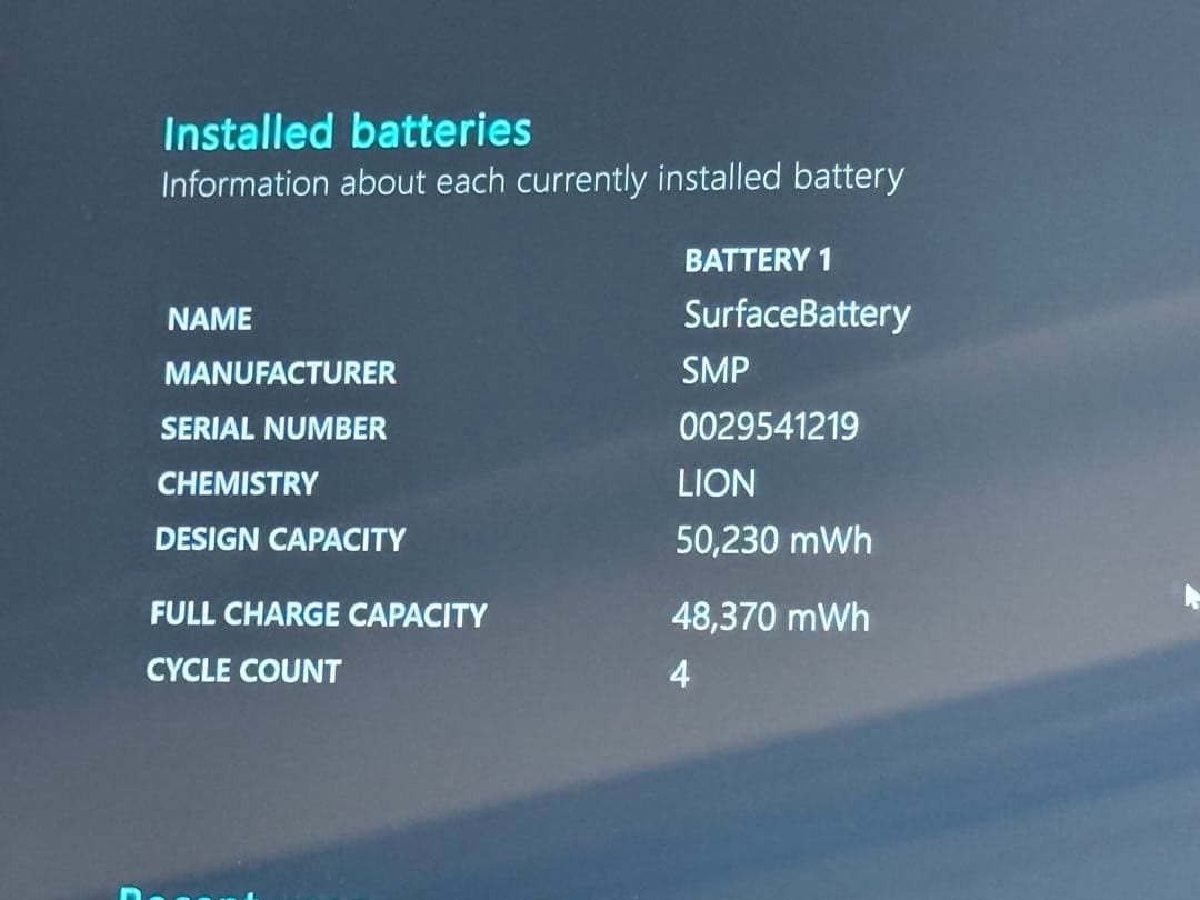 ひろき Microsoft Surface Pro8 i5 8GB RAM