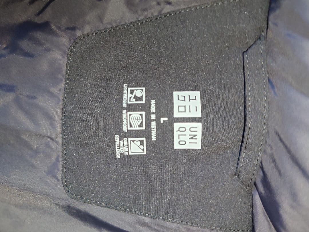 UNIQLO シームレスダウンパーカー　Lサイズ ブラック