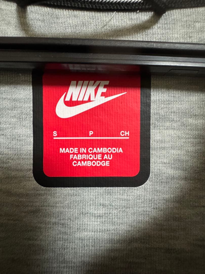 NIKEテックフリース　上のみ