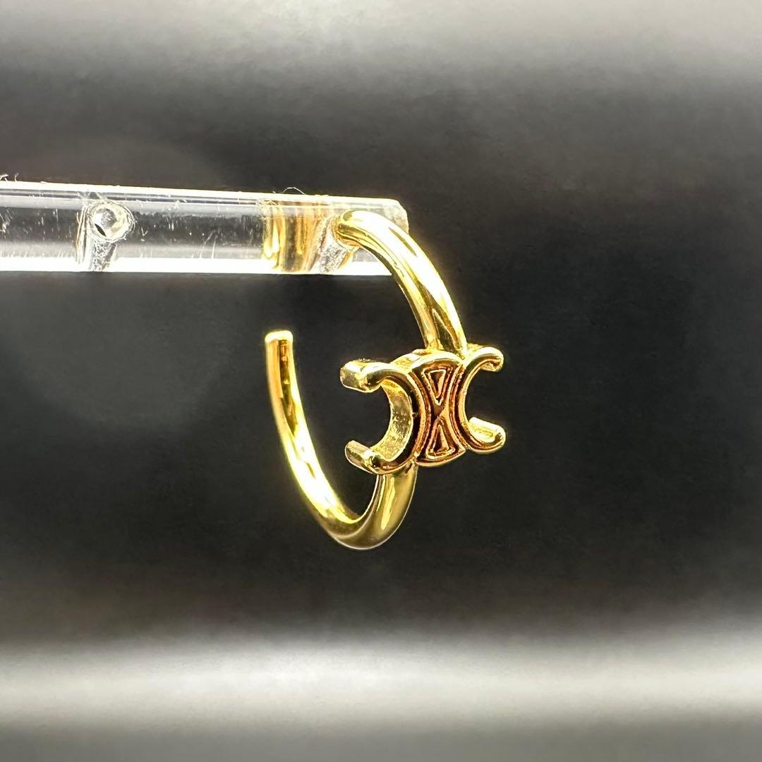 未使用級✨　セリーヌ　ピアス　アシメントリック　ゴールド　046