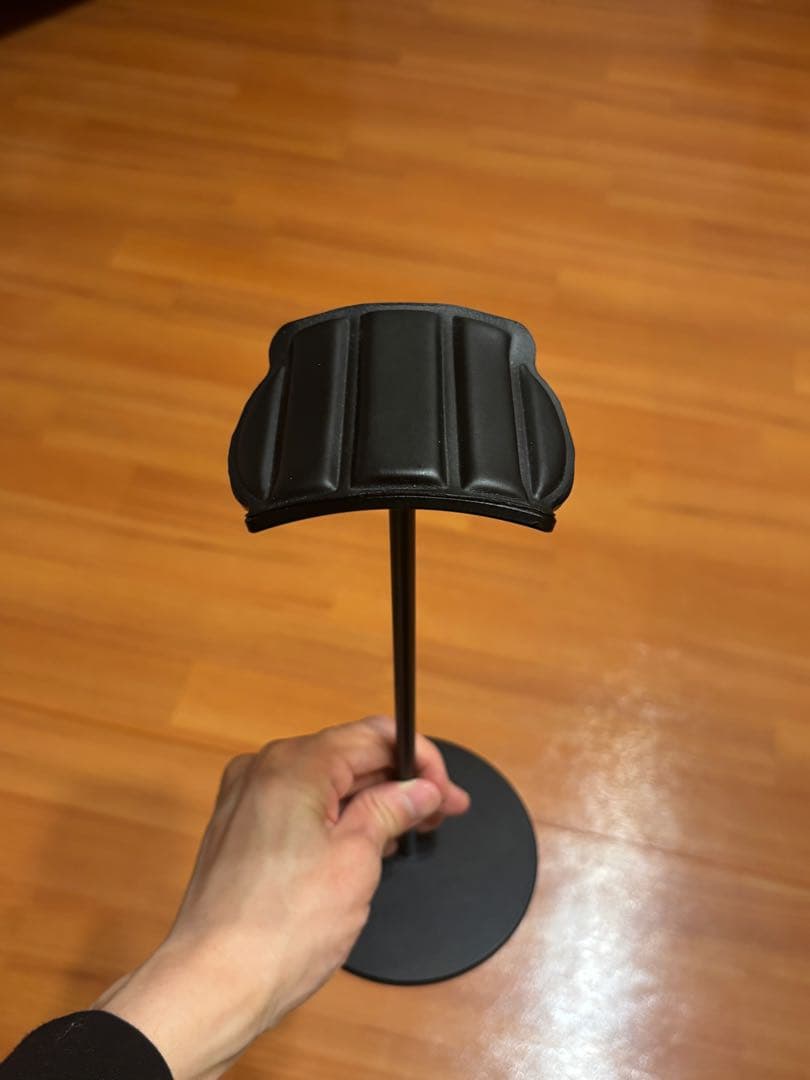 ク*ロ様 Bowers & Wilkins ヘッドホン Px7S2E スタンド付