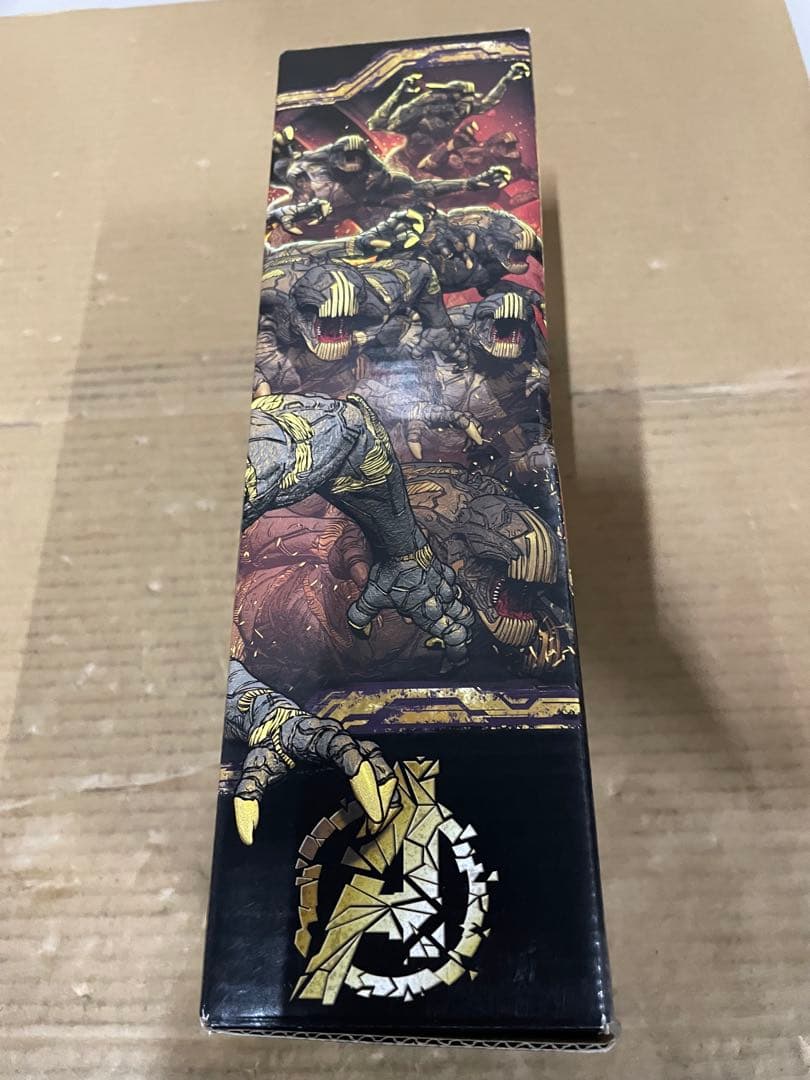 アウトライダーズ アベンジャーズ インフィニティ ウォーコレクティブル