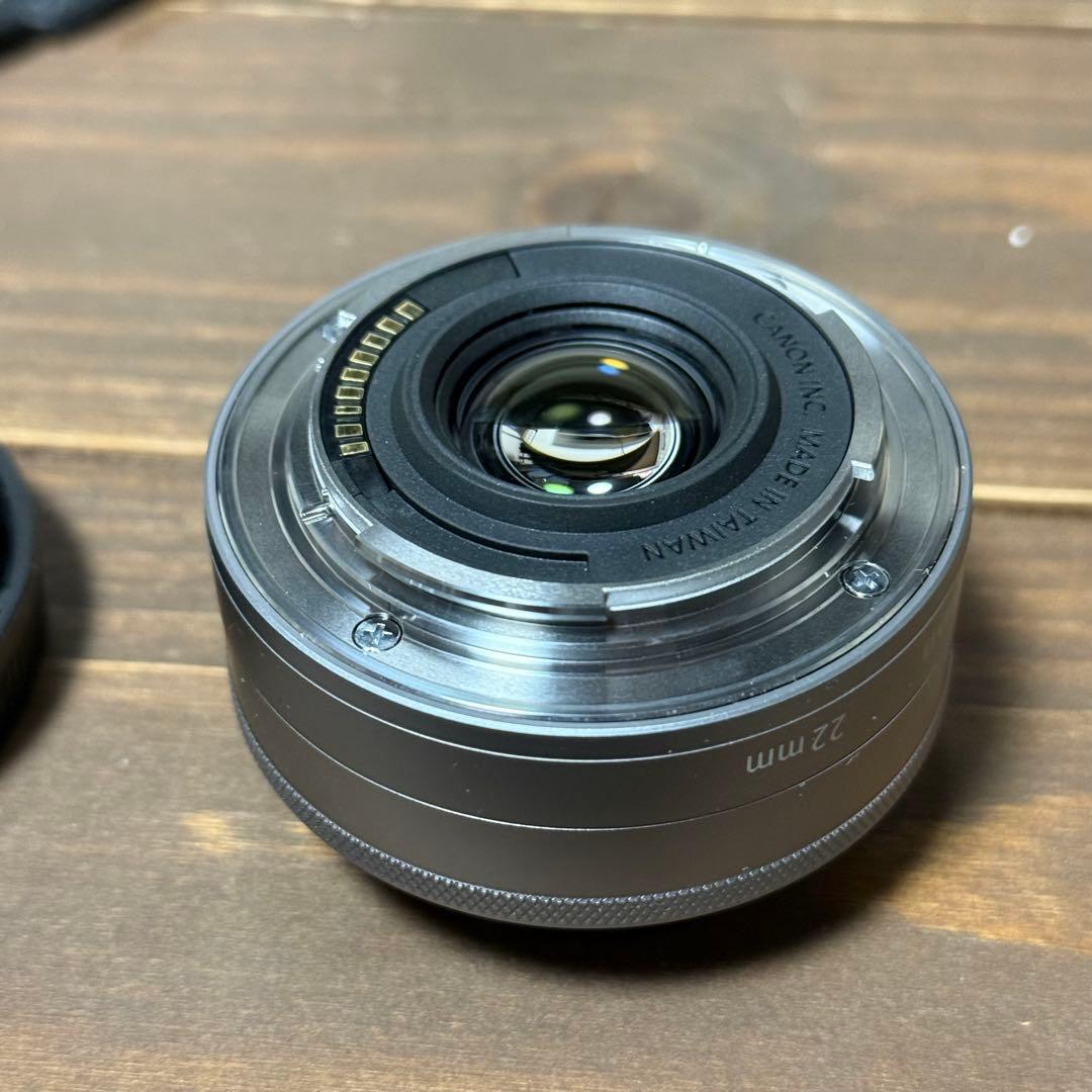 山*田様 Canon EOS Kiss M ミラーレス一眼 本体 美品 レンズ２