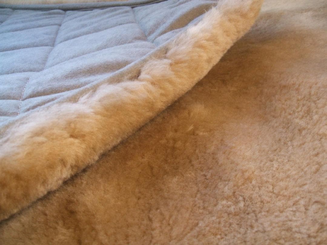 ダブル＊１点＊新品＊日本ムートン製＊３０ミリ＊オーストラリア・高級ムートンシーツ
