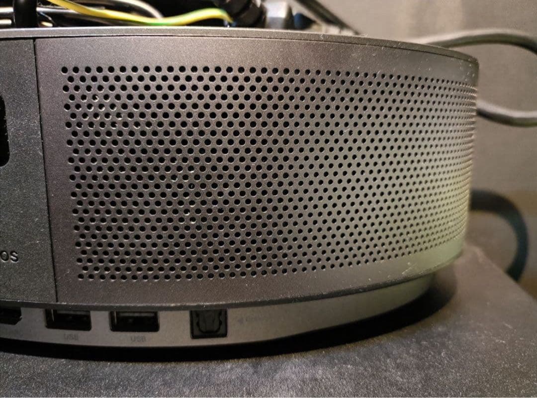 美品 Anker NEBULA cosmosプロジェクター 本体 ドット抜け無し