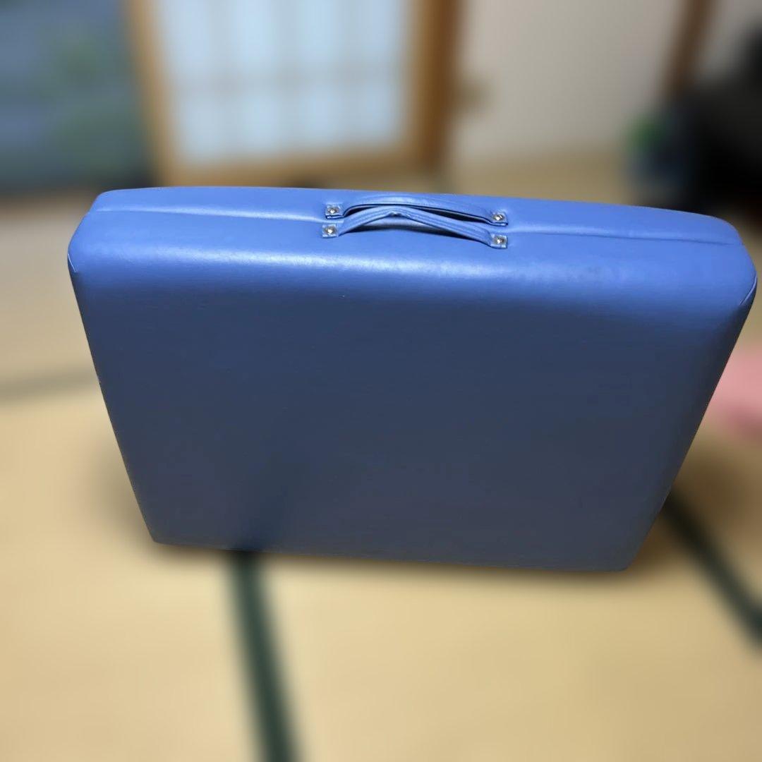 TakadaBed 木製　折りたたみベッド 青　施術用