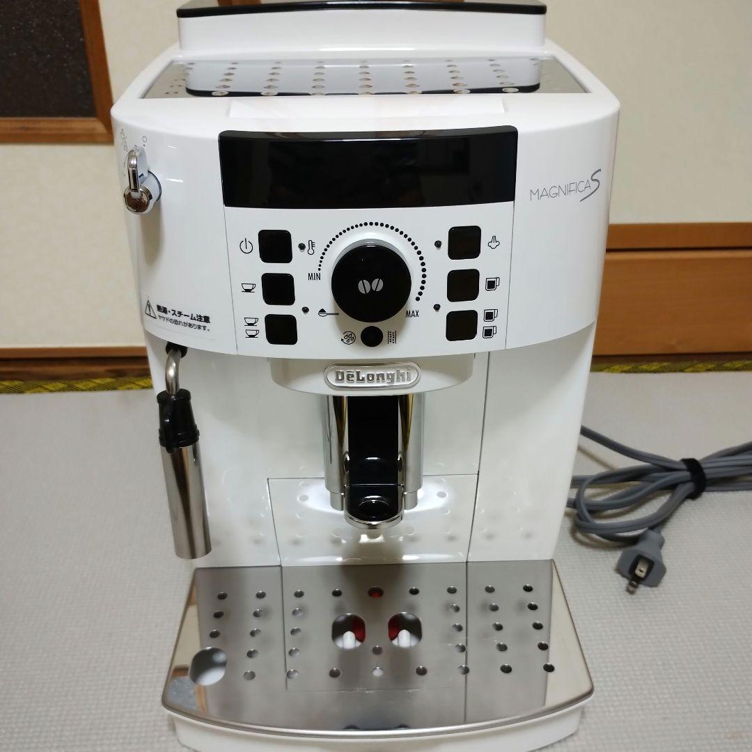 【良品】デロンギ マグニフィカS 全自動コーヒーマシン ECAM22112W