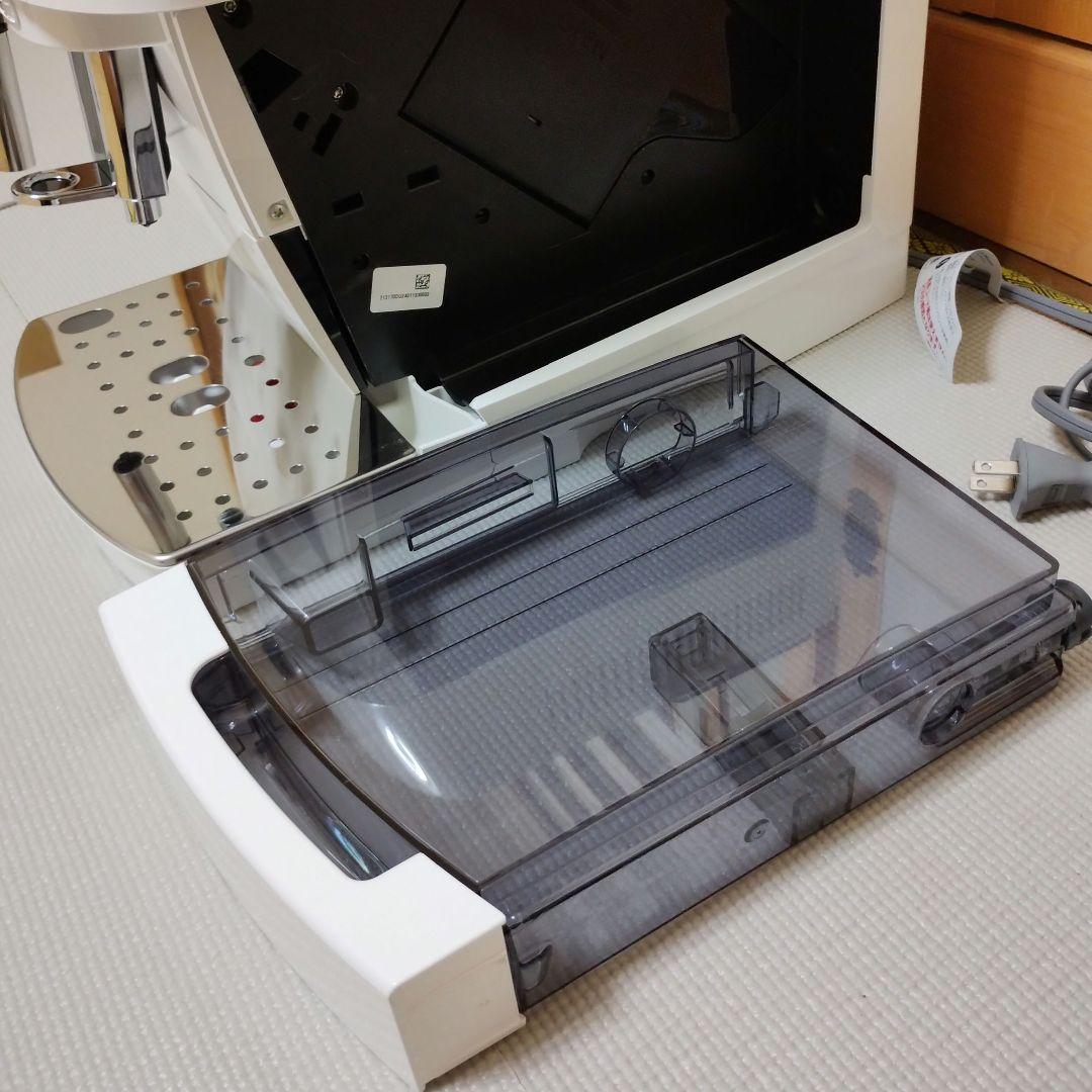 【良品】デロンギ マグニフィカS 全自動コーヒーマシン ECAM22112W