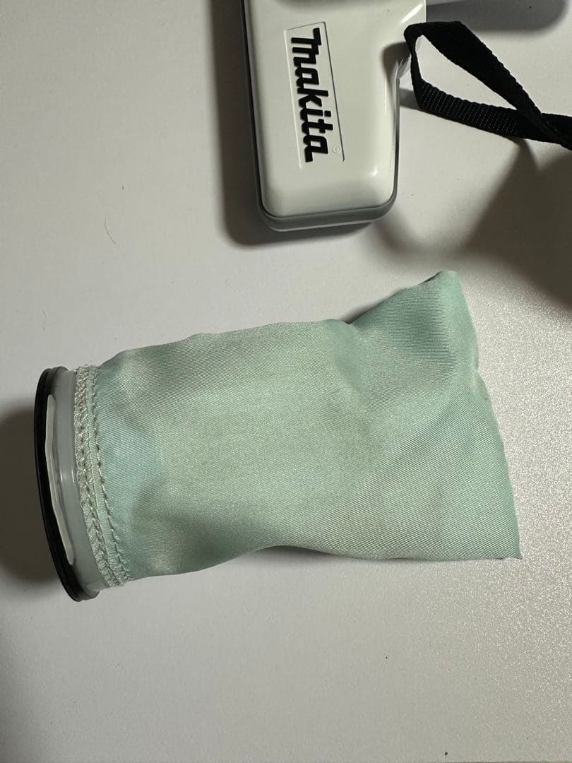 Makita 18V カプセル式 CL181FD 充電式掃除機