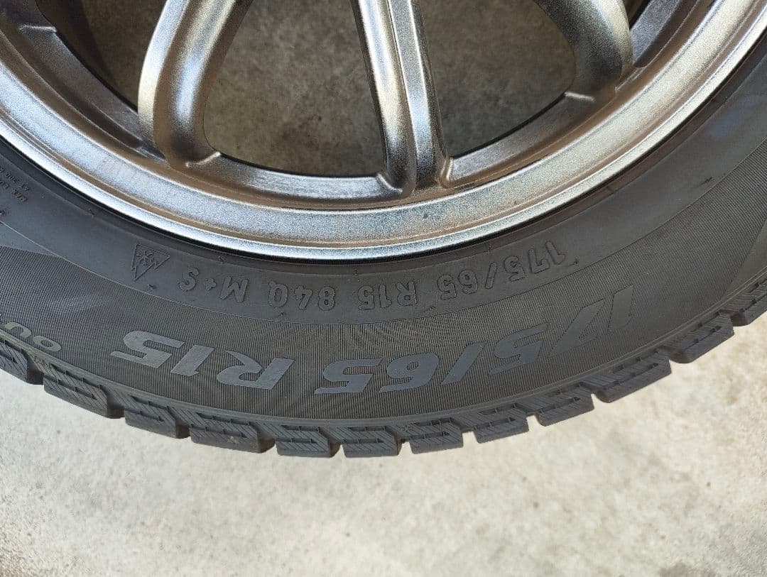 175/65R15 2021年スタッドレス アルミホイールセット