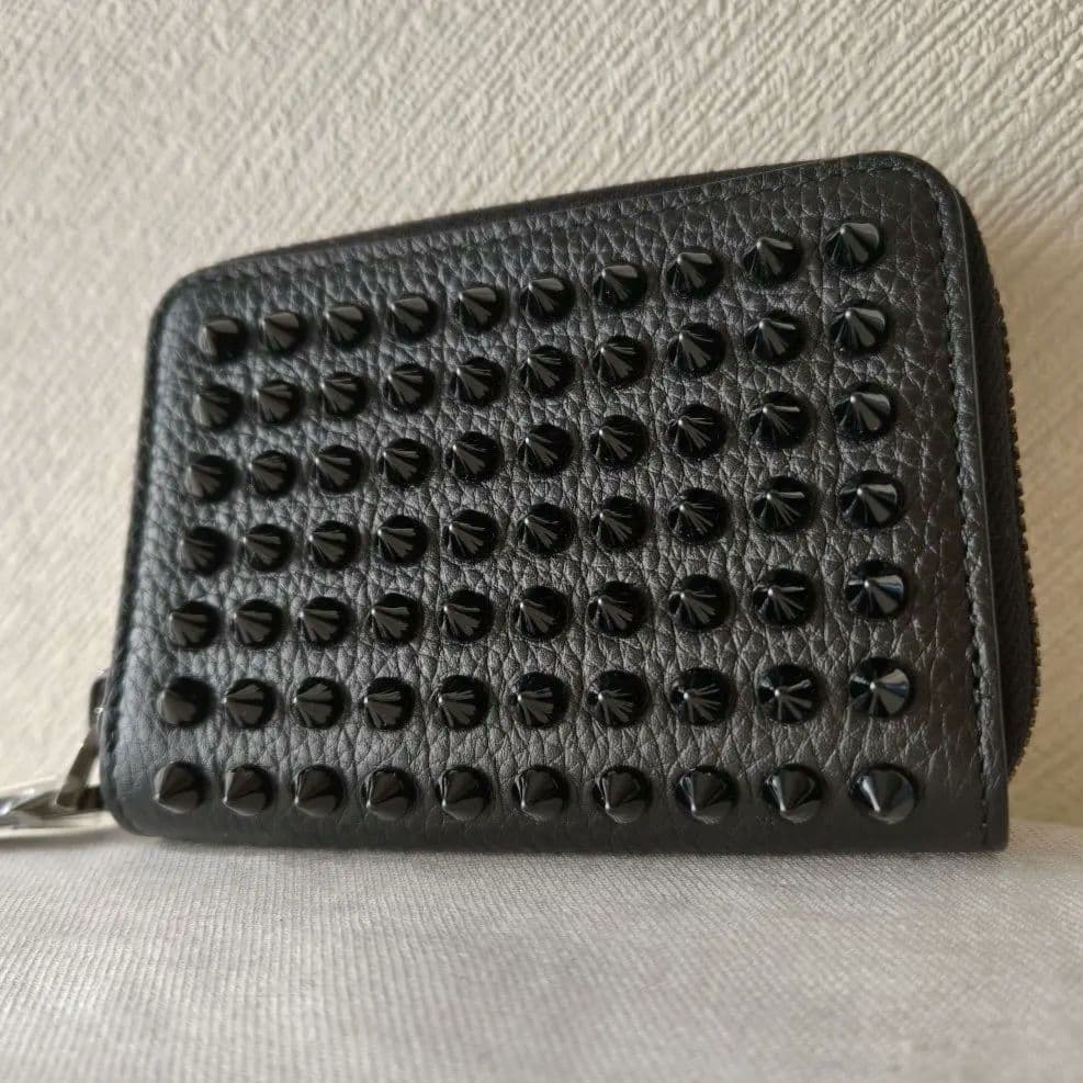 未使用級 クリスチャンルブタン ケース スタッズ レザー ブラック
