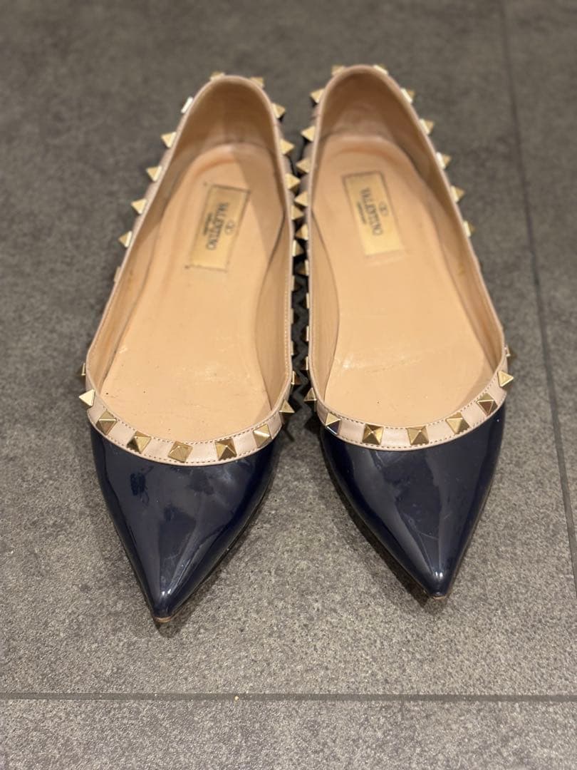 ヴァレンティノ　ガラヴァーニ パンプス　ロックスタッズ