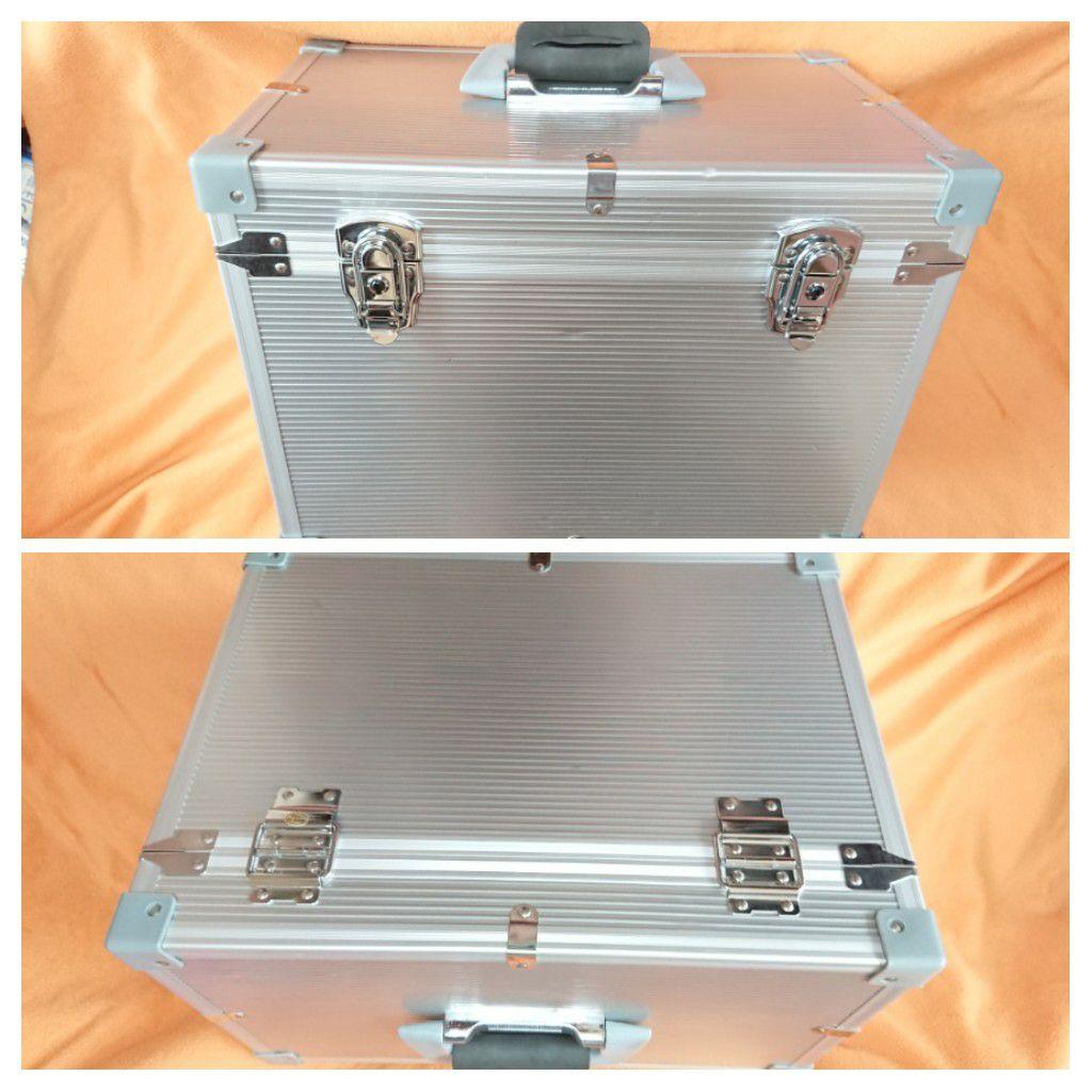 ジェラルミン ケース★新品保管品！カメラ♪医療♪工具入れにも♪