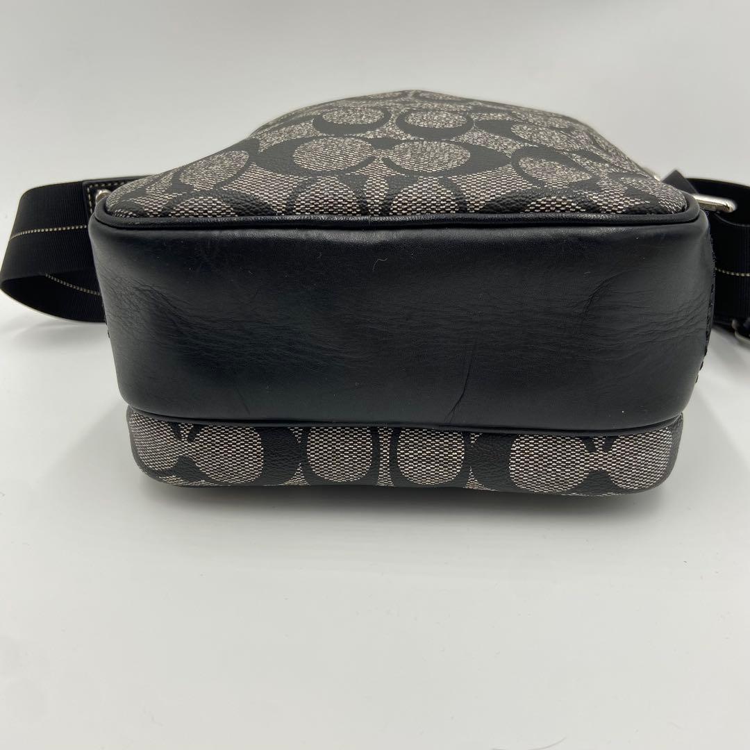 美品✨コーチ ショルダーバッグ F70078 ヘリテージ　シグネチャー ブラック