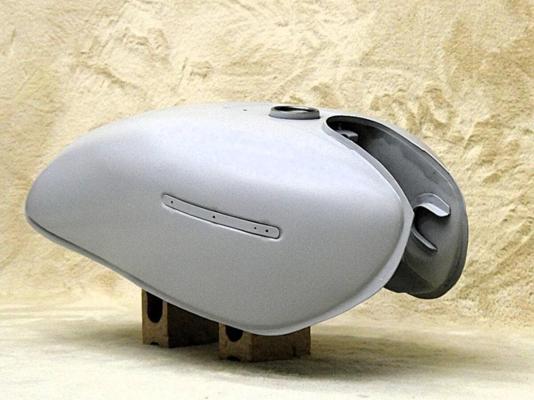 ＧＳ４００タンク　サフ/②塗装用 フューエルタンク