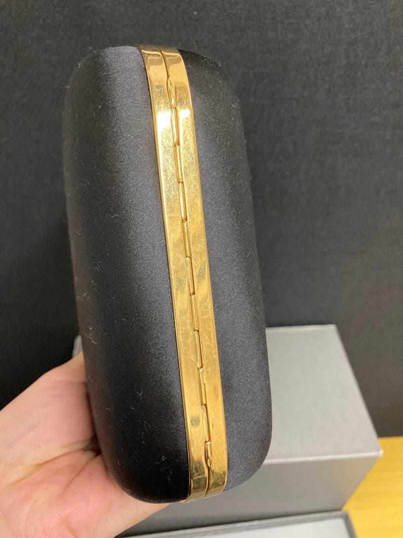 希少　花の芸術…アレクサンダー・マックイーンのクラッチバッグ　美品