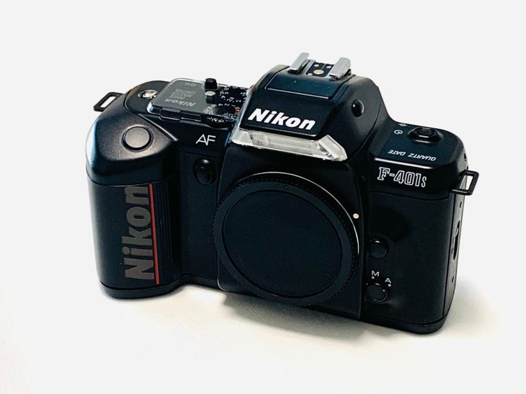 Nikon F401s　フィルムカメラ　ボディのみ　AF　美品