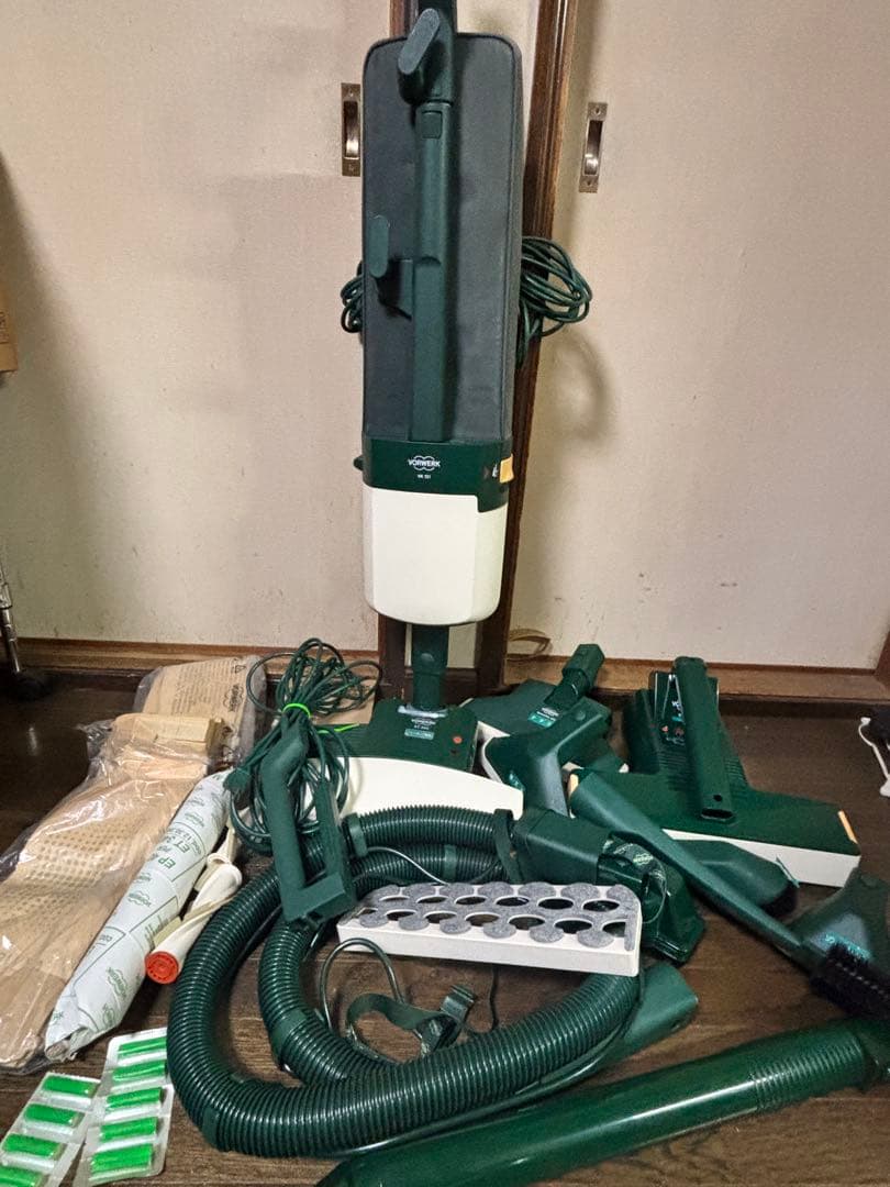 フォアベルク VORWERK 電気掃除機 VK121 ドイツ製 付属品多数