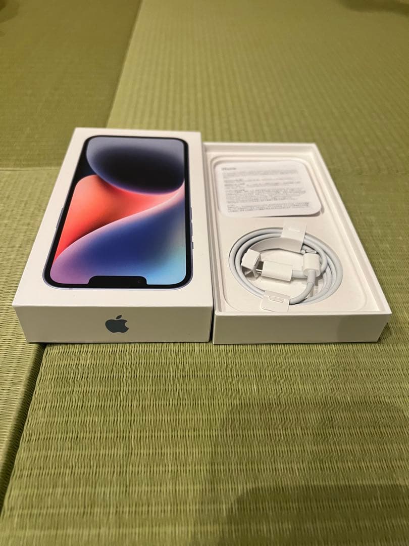 iPhone14ブルー128GB最大容量79% 箱入り、充電ケーブル付