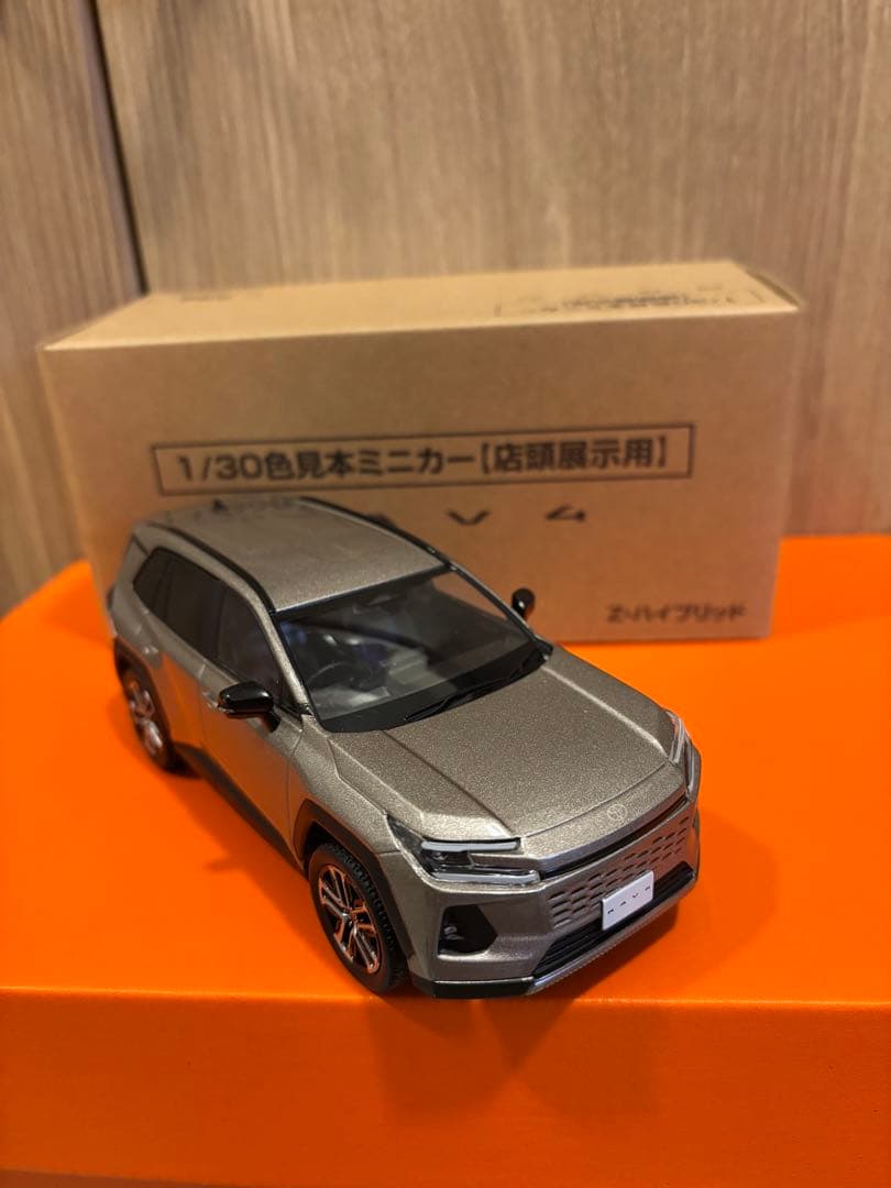 大特価 新型RAV4 カラーサンプル アバンギャルドブロンズメタリック