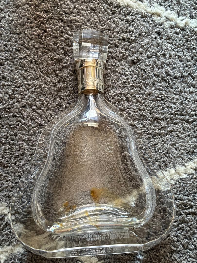 【空き瓶】　ヘネシー　リシャール　バカラ　空き瓶のみ