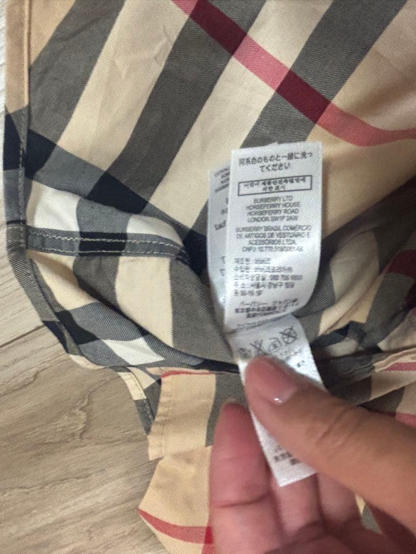 美品　現行タグ　バーバリーチルドレン　長袖シャツ　メガチェック　128cm