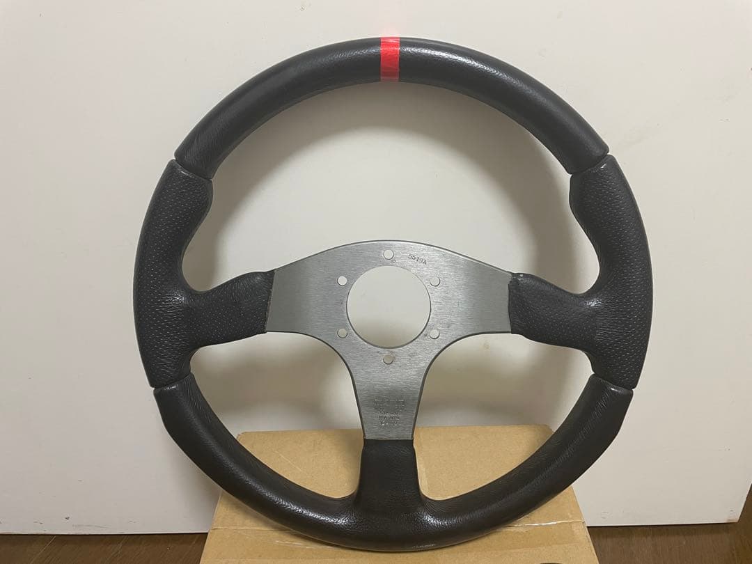 MOMO RACE 35φ ステアリング