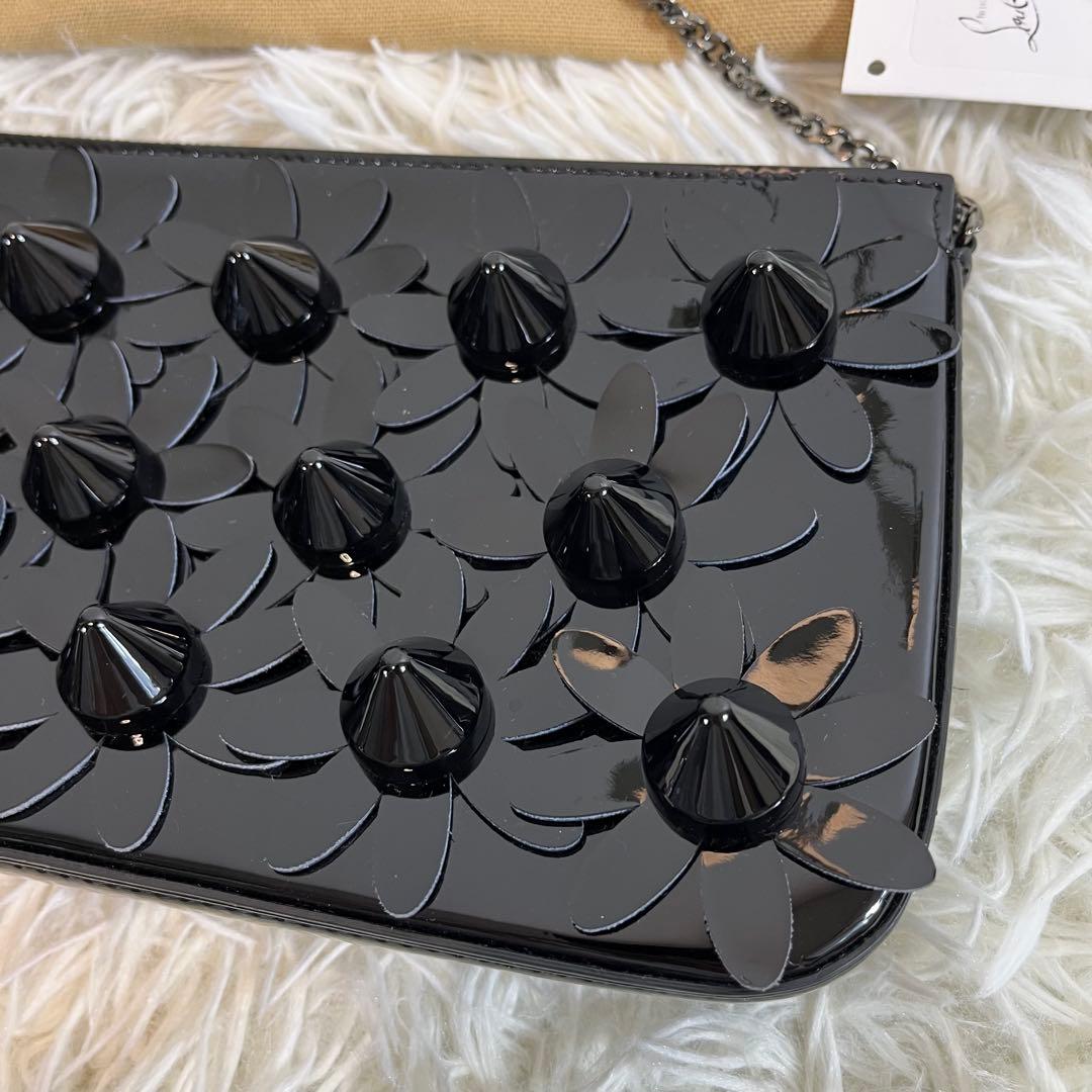 クリスチャンルブタン　チェーンショルダーバッグ　黒　エナメル　花柄