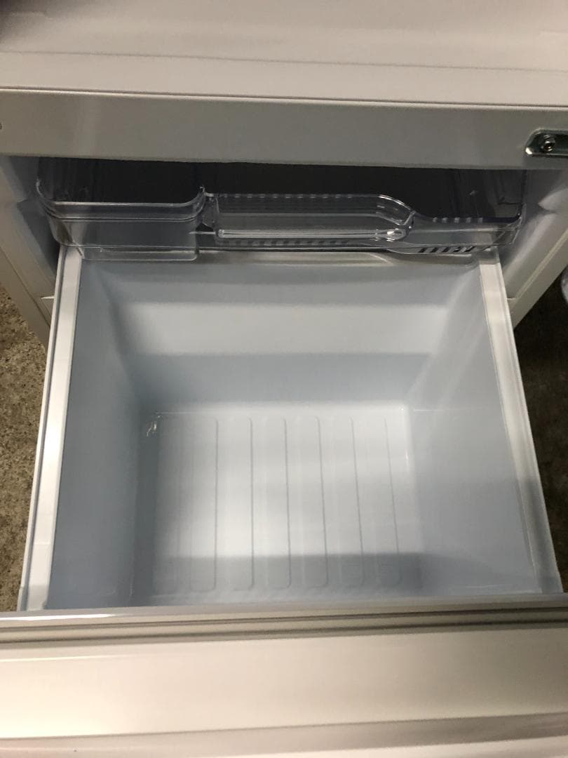 三菱　2ドア冷蔵庫　2022年モデル　146ℓ