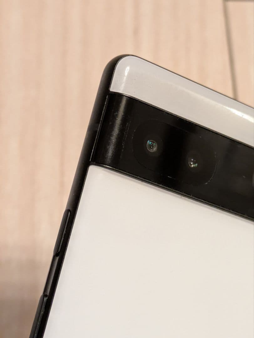 Google Pixel 6a 本体と付属品