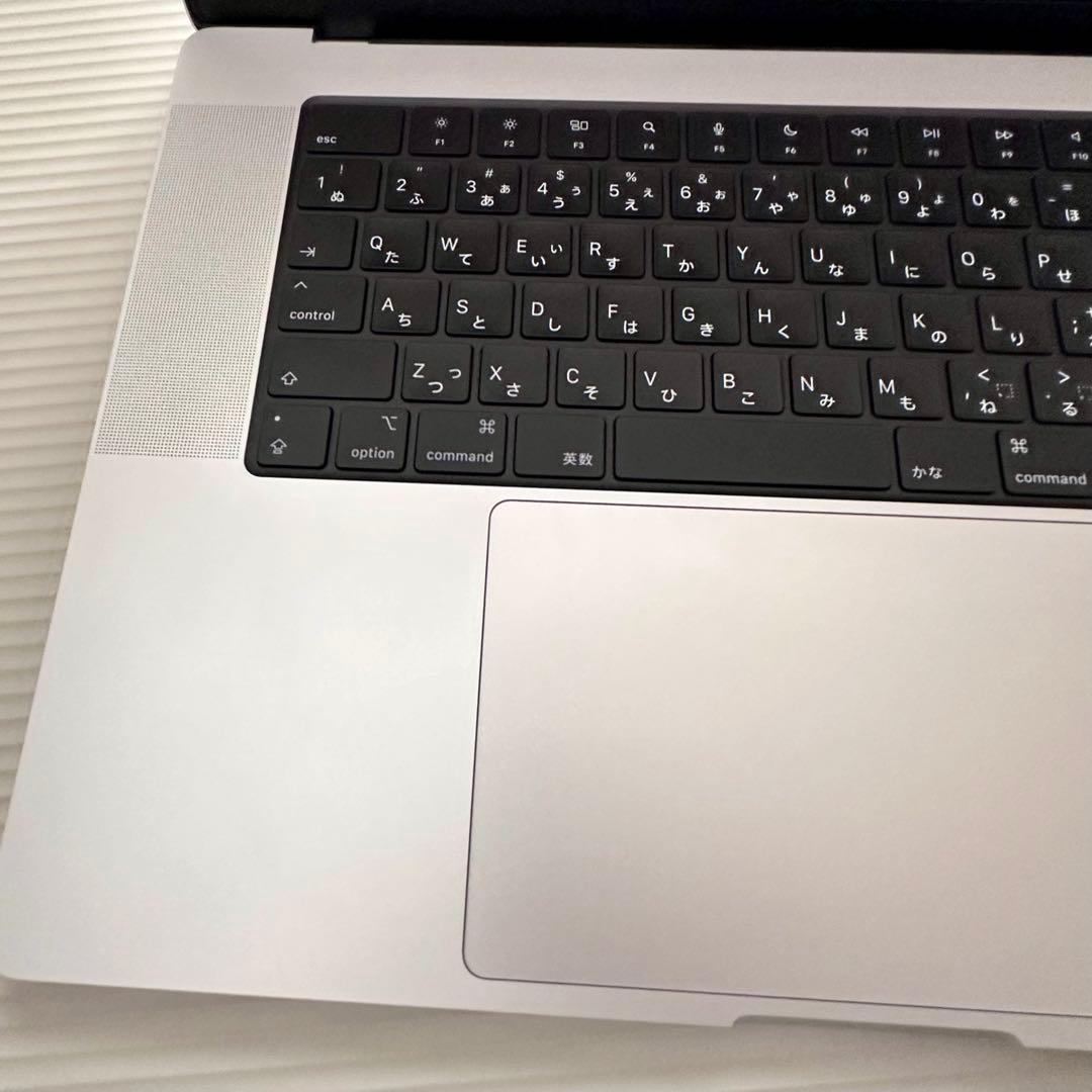 MacBook Pro 16インチ M3 Pro 512GB SSD 18GB