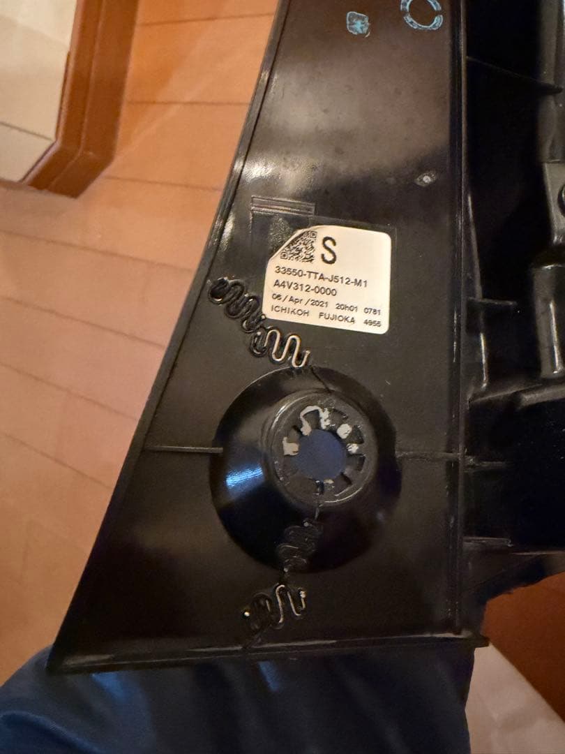 車*ん様 N-BOX JF3 テールランプ純正　左右セット