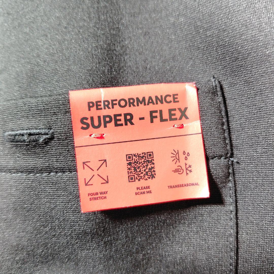 美品✨ヒューゴ　トラベルスーツ　セットアップ　スーパーフレックス　ストレッチ　黒